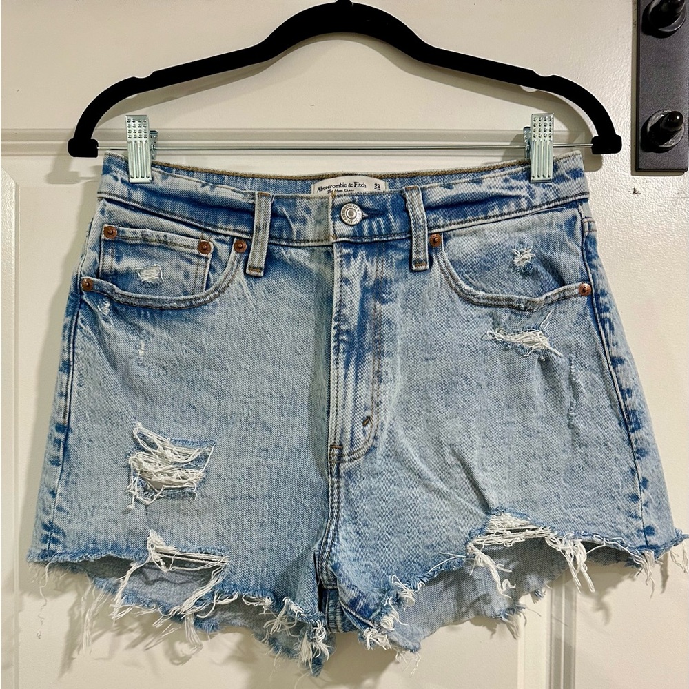 Abercrombie & Fitch The Mom High Rise Jean Short